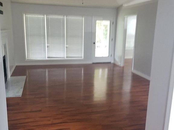 3rd image of 6056 Portsmouth Dr