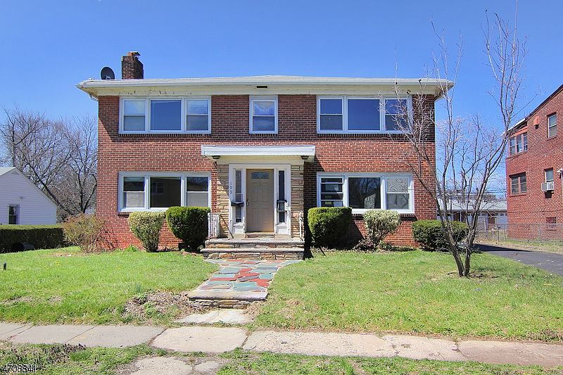 1st image of 193 Eppirt St