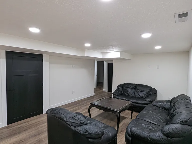 131 N 1225 W — Photo 11