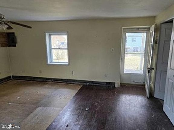2nd image of 4222 Upper Beckleysville Rd #R