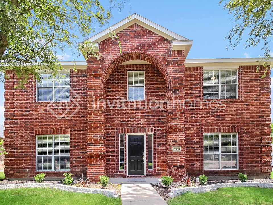 1st image of 3933 Pinetree Dr