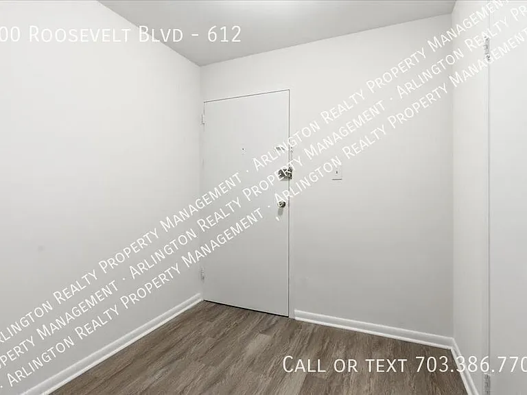 600 Roosevelt Blvd #612 — Photo 2