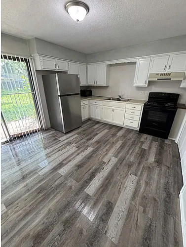 Floor plan 305