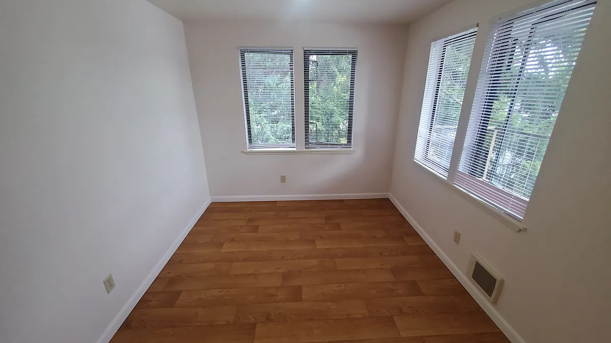 Floor plan 2 bedroom