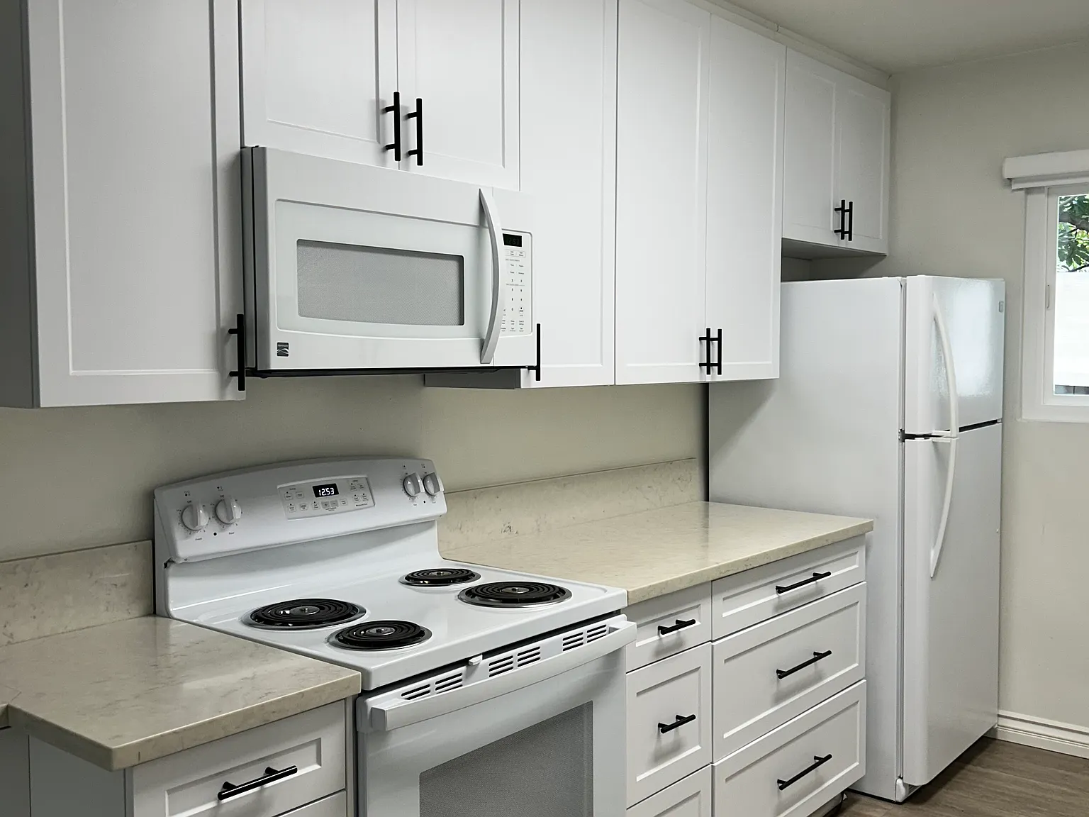 1 bed, 800 sqft, $2,400 — Photo 4