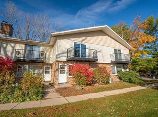 1238 N Gammon Rd, Middleton, WI 53562