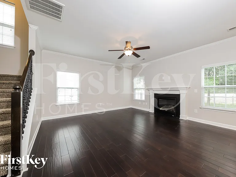 132 Bethel Oaks Ct — Photo 2