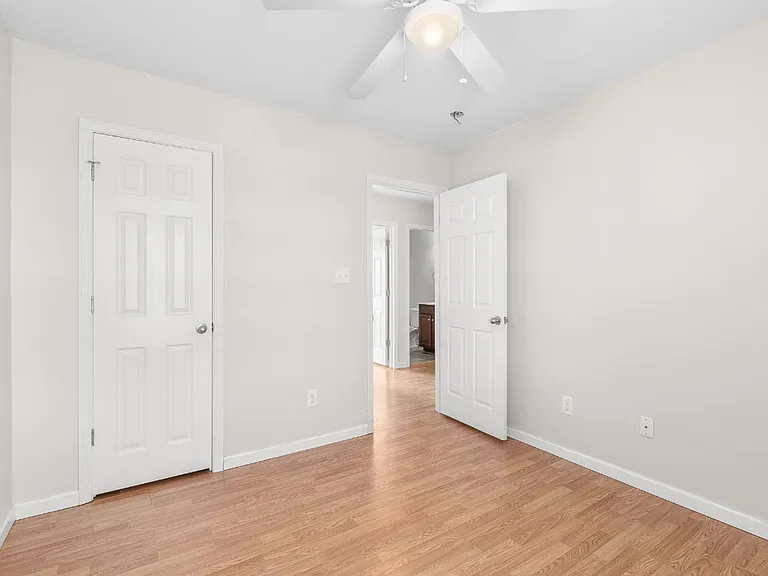 131 Cherry Grove Dr — Photo 15