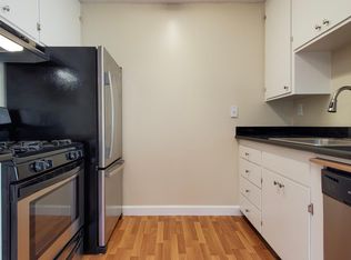 980 Ignacio Blvd APT 7, Novato, CA 94949