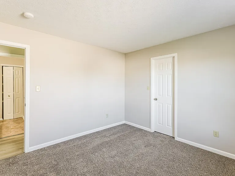 7051 N Laredo Dr — Photo 14