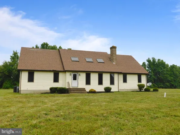 477 W Denneys Rd, Dover, DE 19904