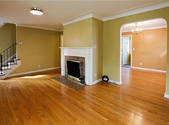 2nd image of 20411 Gardendale St