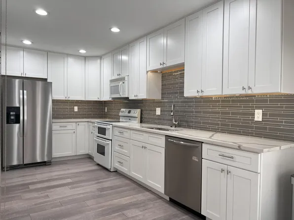 553 Ranch Trl APT 199, Irving, TX 75063