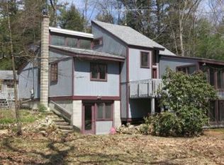 11 Number 6 Rd, Leverett, MA 01054