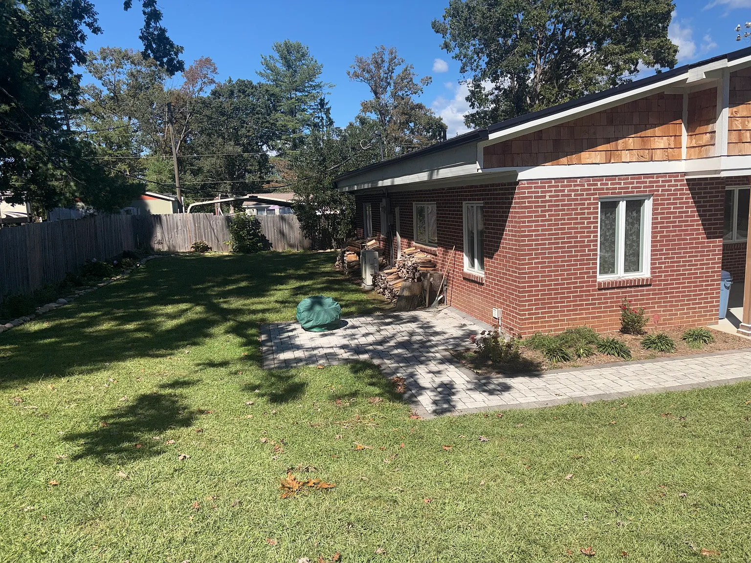 2 bed, 1125 sqft, $1,400 — Photo 2