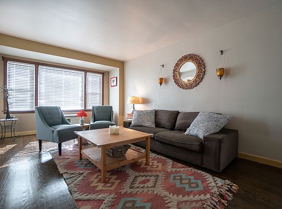 3rd image of 10758 S Avenue C