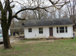 123 Turnpike St, Camden, TN 38320