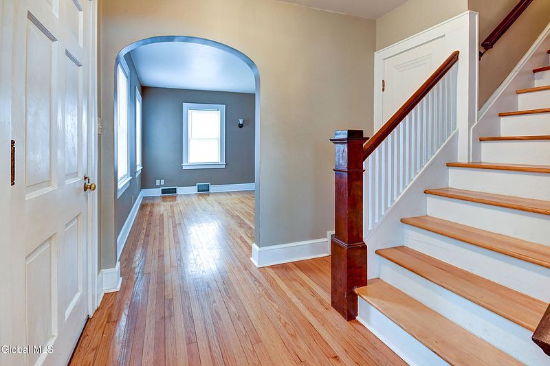 2nd image of 110 E Montgomery Street