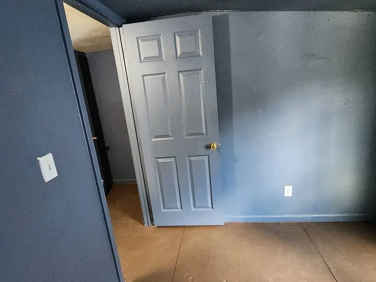 10317 Reno Ave — Photo 17