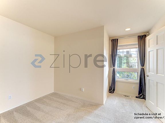 3rd image of 5408 21st Avenue Ct NE