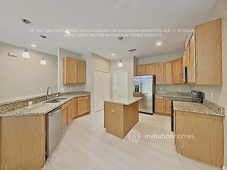 2808 Windcrest Oaks Ct — Photo 11