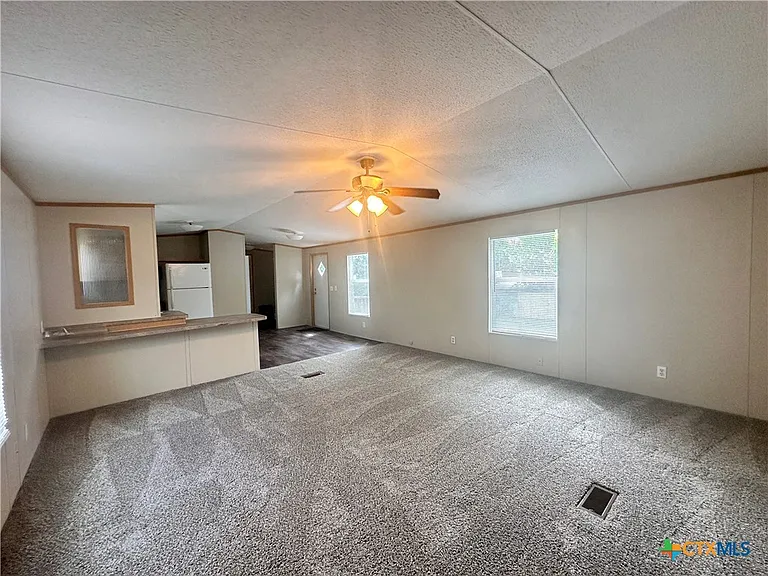 208 Picasso Dr — Photo 6