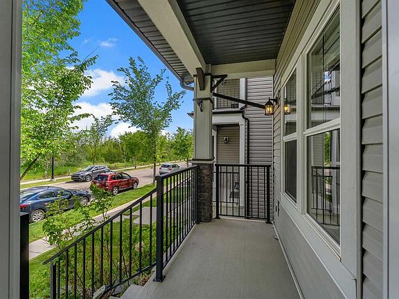 4th image of 240 E Elgin Meadows Way SE