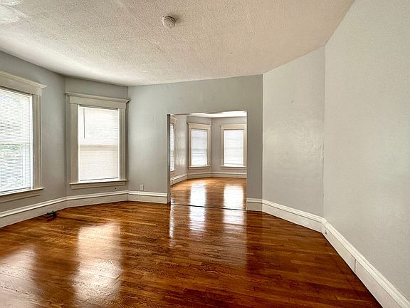 5th image of 133-135 Brown Ave #319E81422