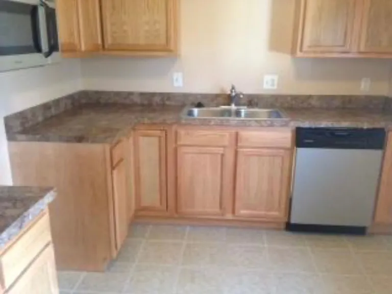 1171 Emerald Rd #4 — Photo 4