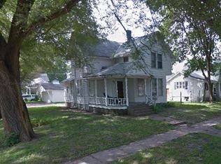 803 14th Ave S, Clinton, IA 52732