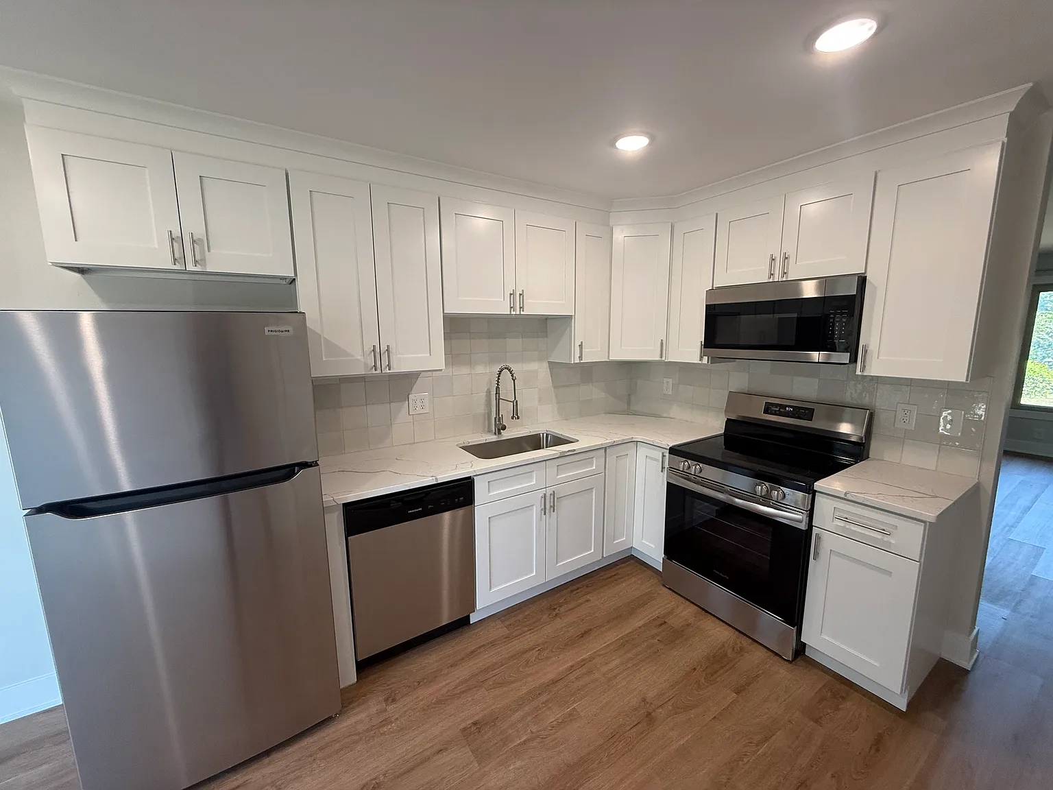 2 bed, 960 sqft, $1,850 — Photo 4
