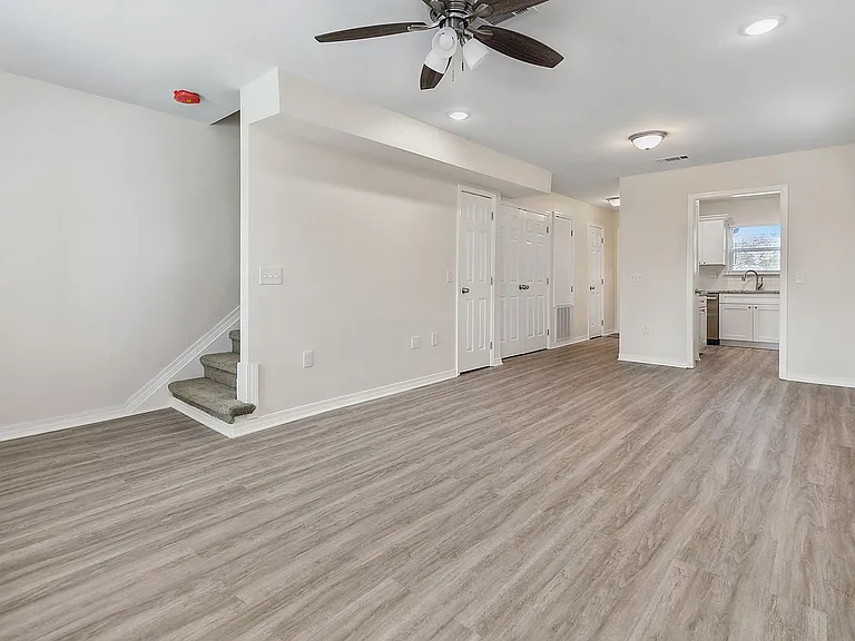 4766 Pontchartrain Dr — Photo 5