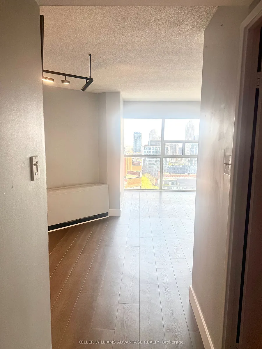 Building Photo - 705 King St W #1707
