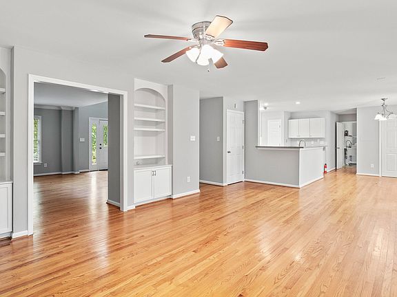 5th image of 104 Wilder Pl