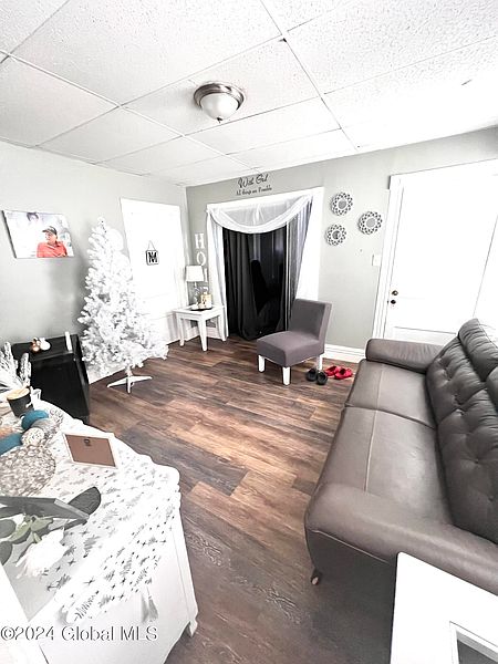 4th image of 68 Bunn Street