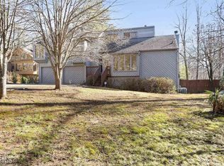 2718 Tritt Springs Dr NE, Marietta, GA 30062