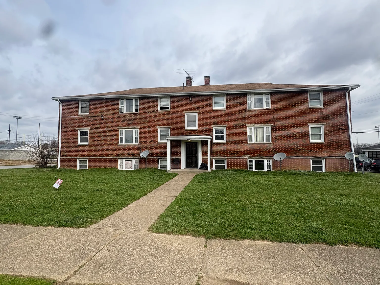 1 bed, $750 — Photo 1