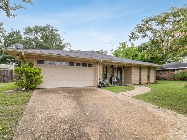 2916 Lafayette St, Corsicana, TX 75110