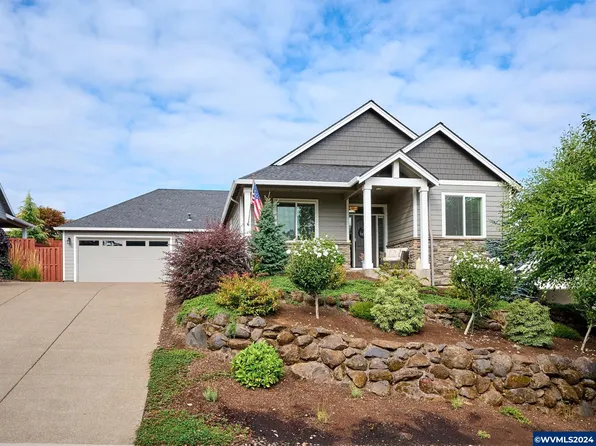 539 Eastview Ln NE, Silverton, OR 97381