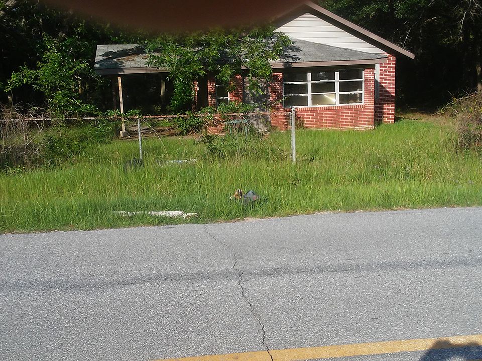 2nd image of 200 S 3rd St