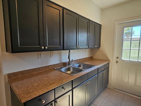4th image of 530-538 N Williams Ln #534D