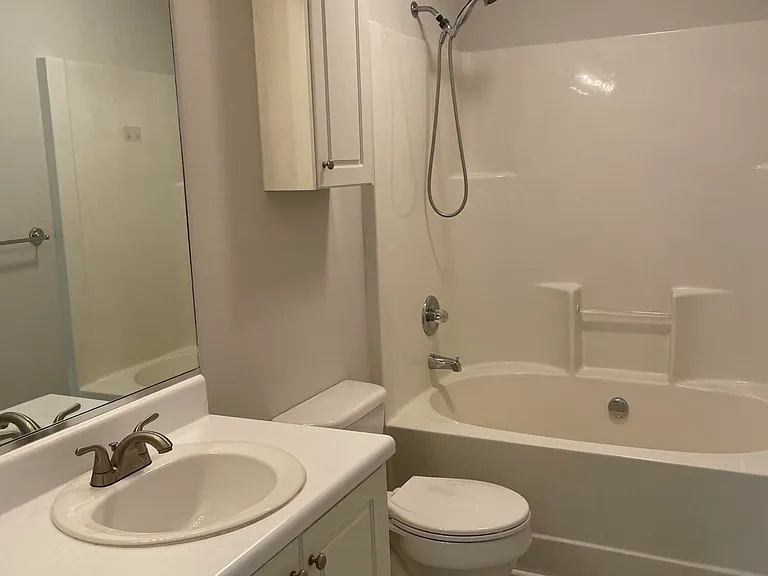 143 Portofino Ln SW — Photo 12