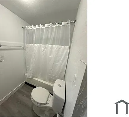 10515 Hathaway Ave — Photo 12