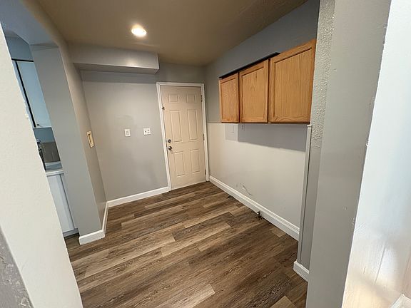 4th image of 28319 Hillview St