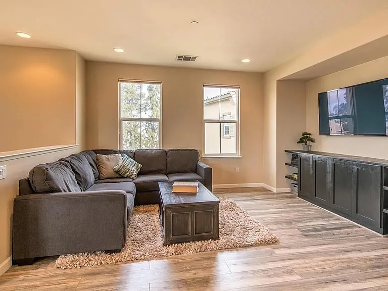 1198 Luz Del Sol Loop — Photo 11
