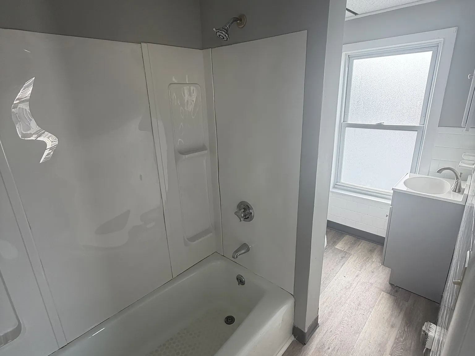 1017 Pine Street - 3W — Photo 4