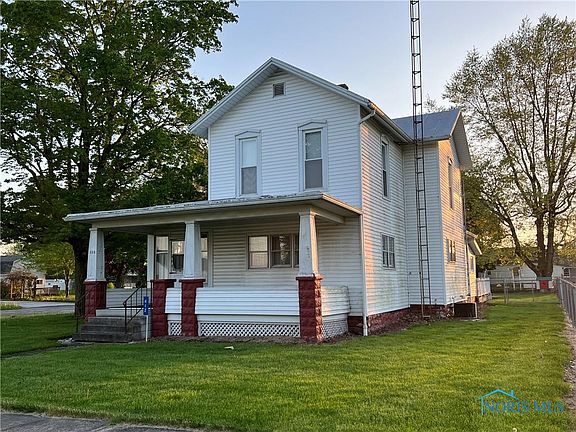 2nd image of 412 Washington St
