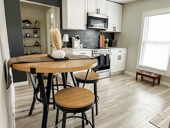 5th image of 1202 Mercer St #1