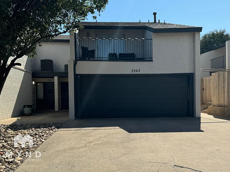 Del Estrado Townhomes — Photo 94