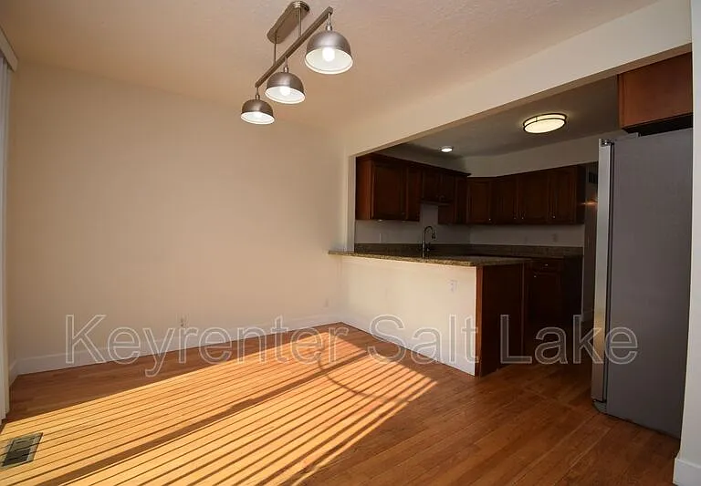 6888 S Hillside Village Cir — Photo 8
